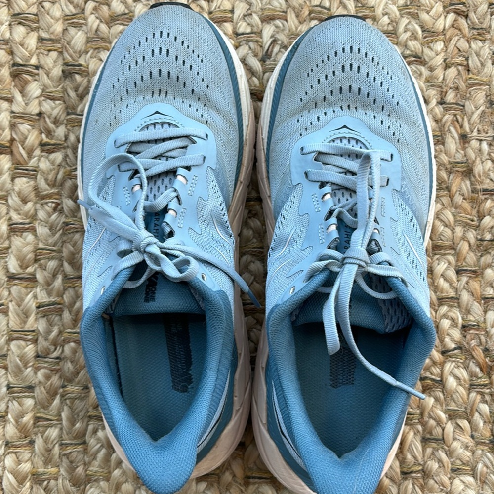 Hoka Arahi Running Shoes